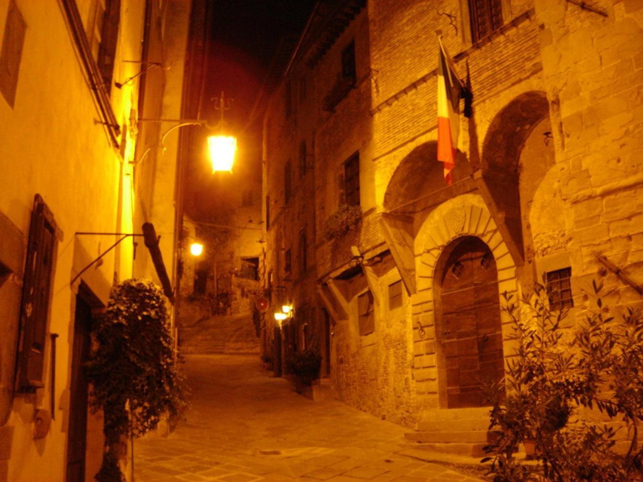 אניירי Agriturismo Il Sasso מראה חיצוני תמונה