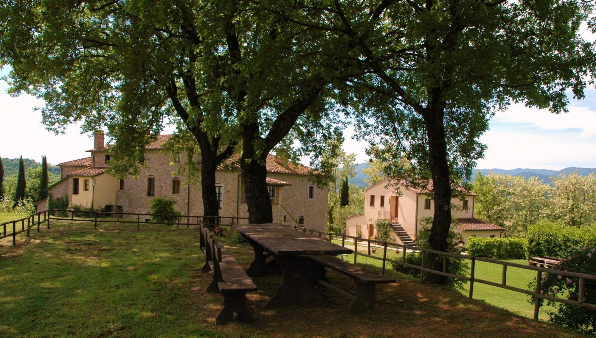 אניירי Agriturismo Il Sasso מראה חיצוני תמונה