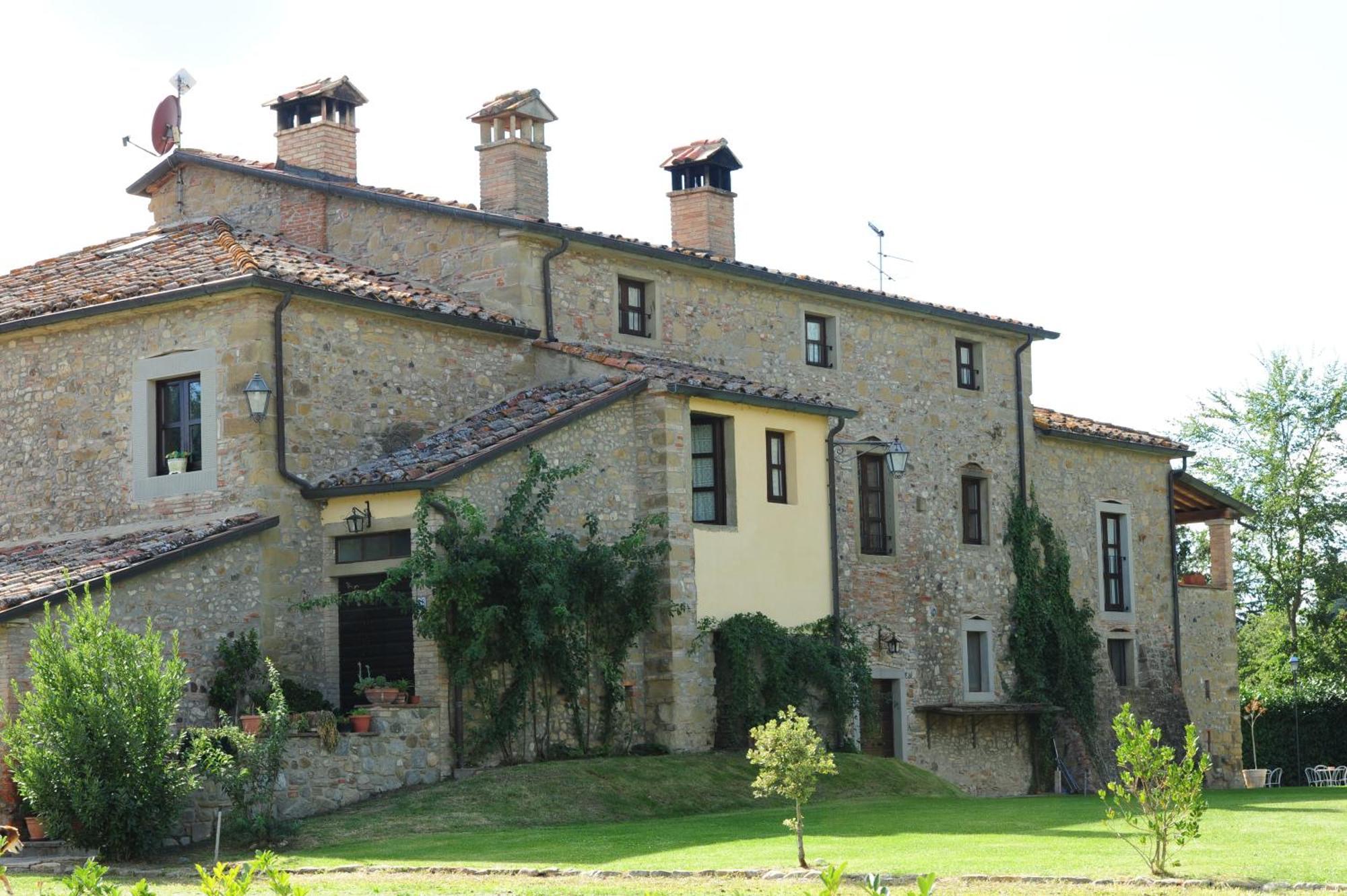 אניירי Agriturismo Il Sasso מראה חיצוני תמונה