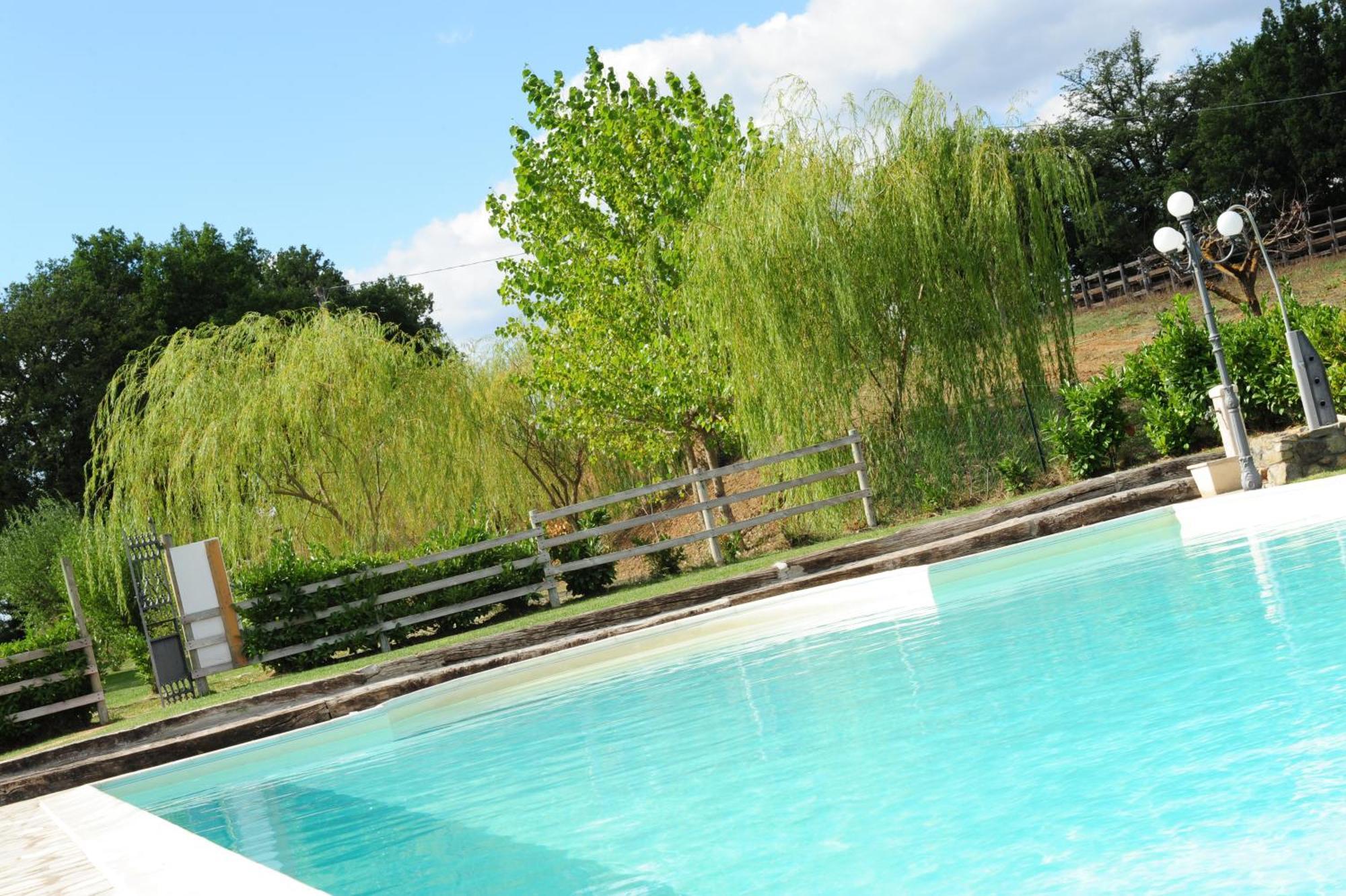אניירי Agriturismo Il Sasso מראה חיצוני תמונה