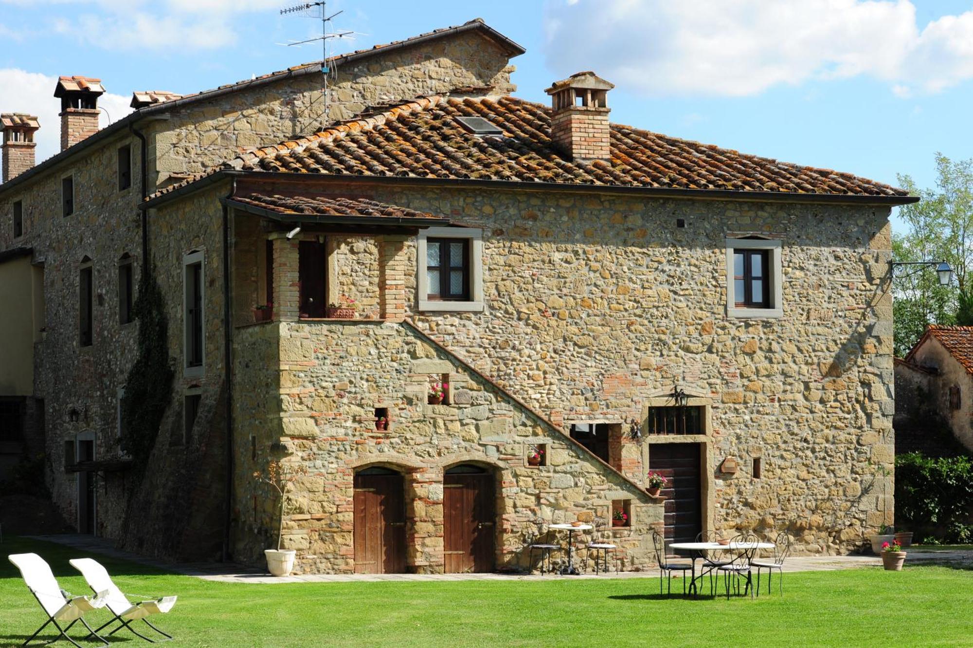 אניירי Agriturismo Il Sasso מראה חיצוני תמונה
