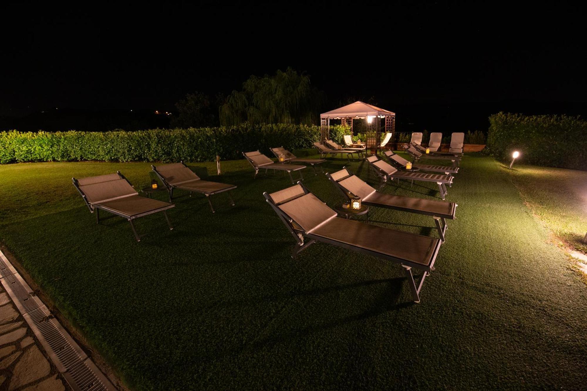 אניירי Agriturismo Il Sasso מראה חיצוני תמונה