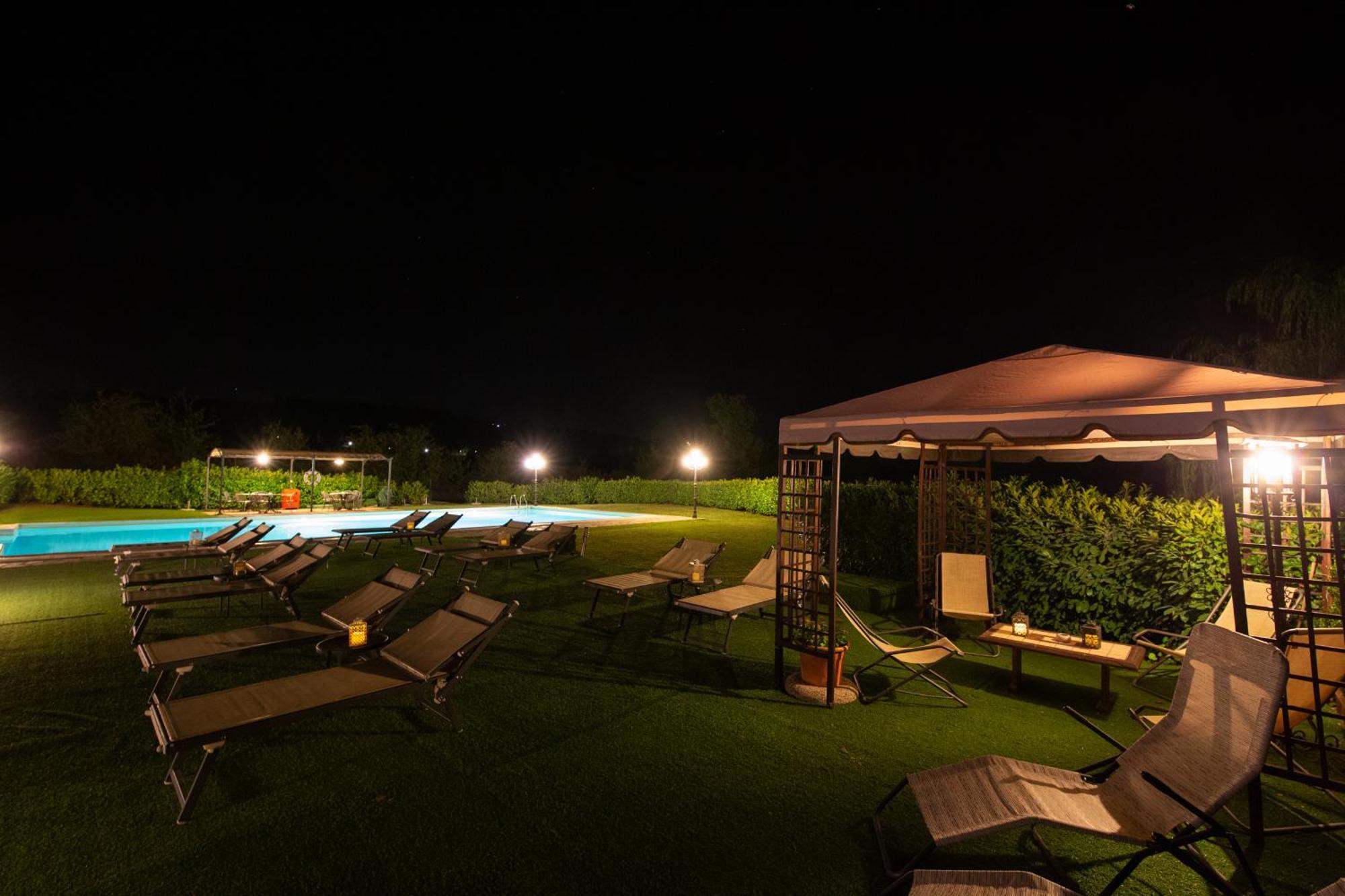 אניירי Agriturismo Il Sasso מראה חיצוני תמונה