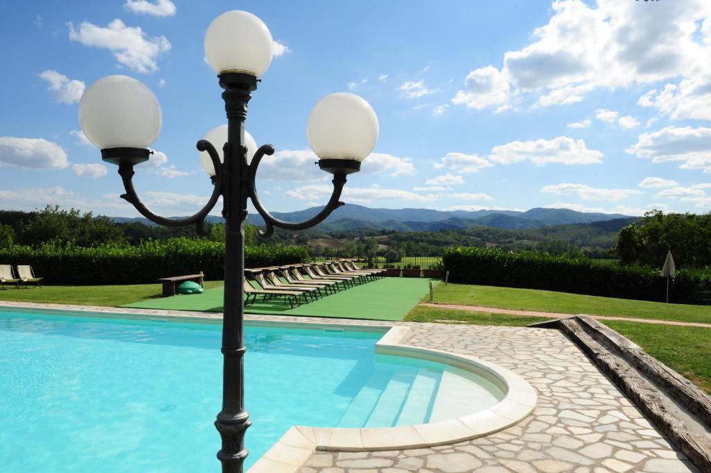 אניירי Agriturismo Il Sasso מראה חיצוני תמונה