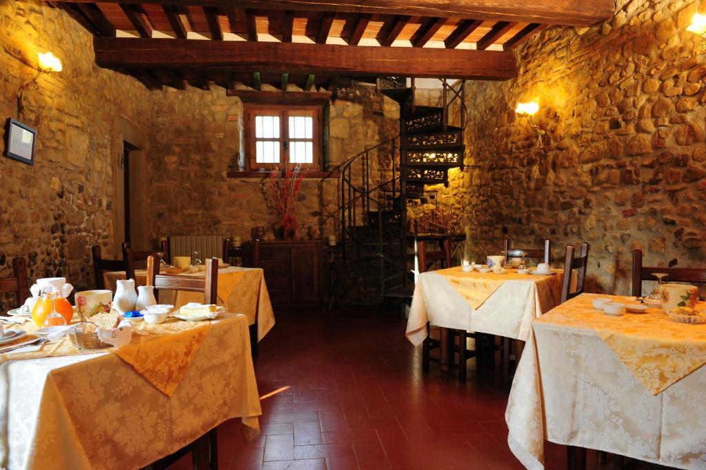 אניירי Agriturismo Il Sasso מראה חיצוני תמונה