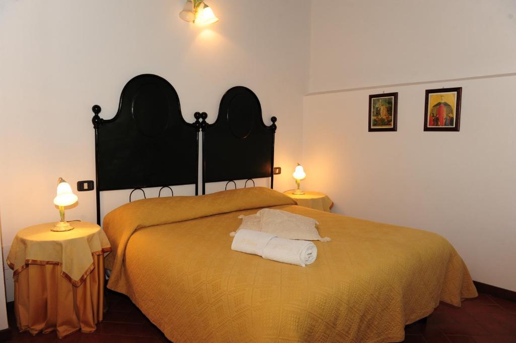 אניירי Agriturismo Il Sasso חדר תמונה