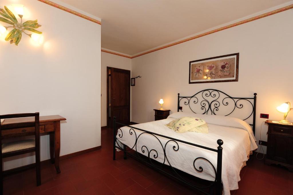 אניירי Agriturismo Il Sasso חדר תמונה