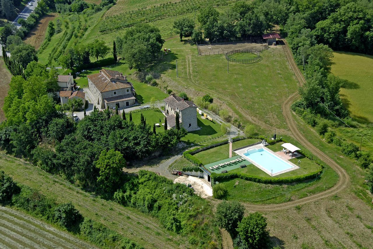 אניירי Agriturismo Il Sasso מראה חיצוני תמונה