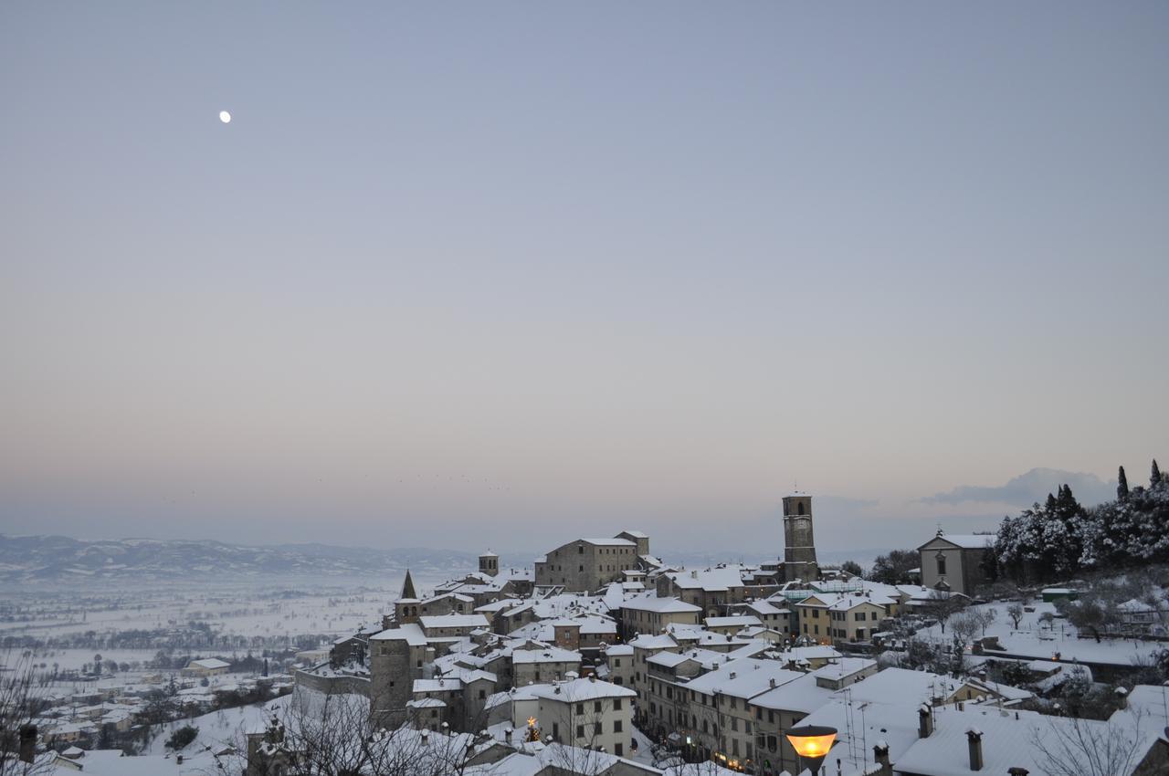 אניירי Agriturismo Il Sasso מראה חיצוני תמונה